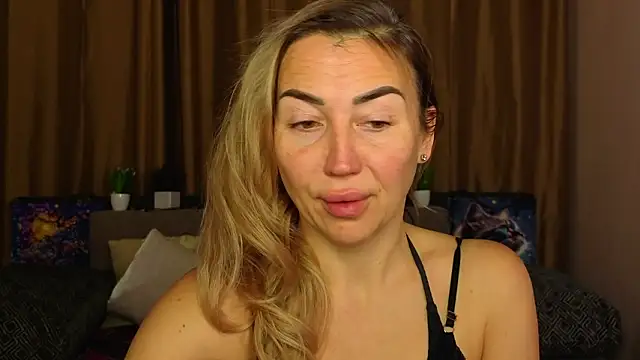 Kiss julli88I online show from 01/18/26, 06:23