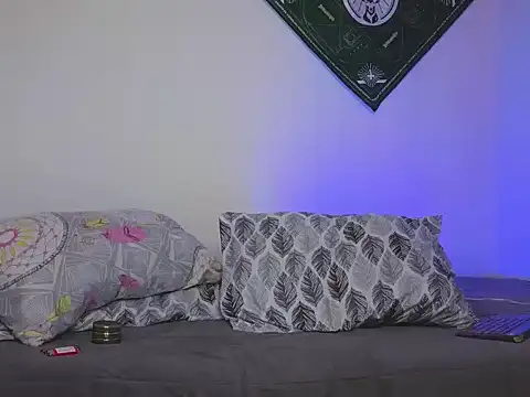 samevansx  online show from 09/23/25, 03:37