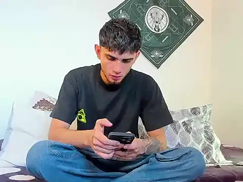 samevansx  online show from 02/09/26, 01:37