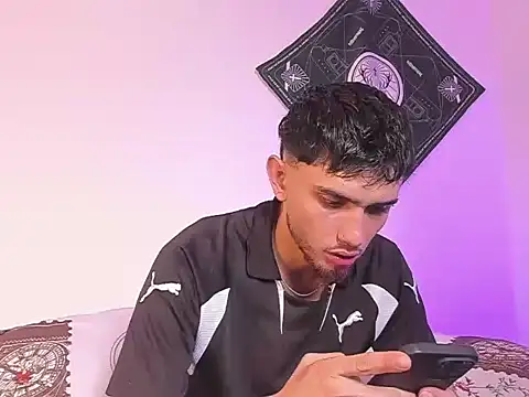 samevansx  online show from 03/18/26, 02:42