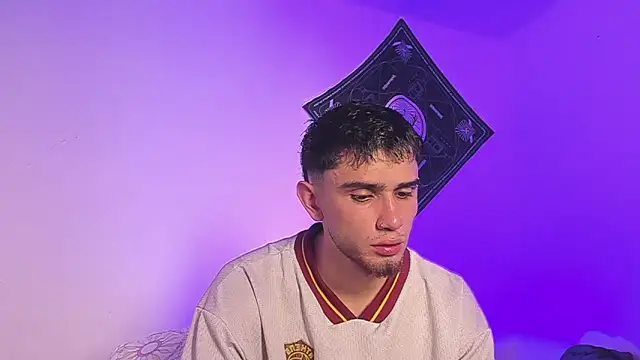 Snapshot of samevansx_ chatting on 06/16/26, 01:47 samevansx online show from 06/16/26, 01:47
