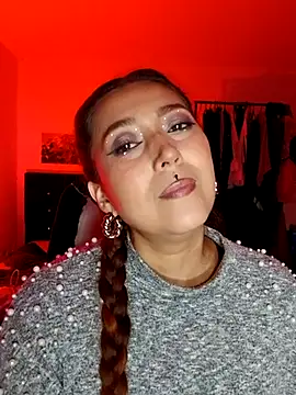 Snapshot of Luz_delunaa chatting on 03/17/25, 01:46 Luz delunaa online show from 03/17/25, 01:46