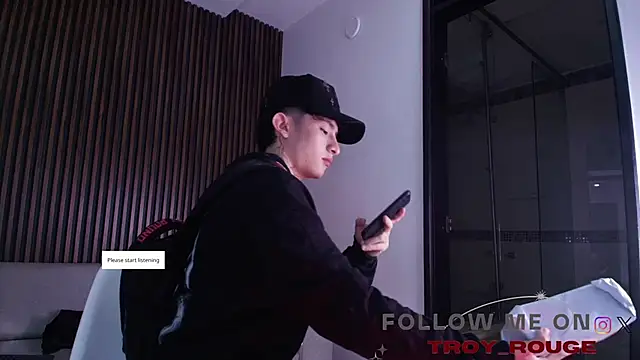 troy rouge online show from 11/13/25, 07:02