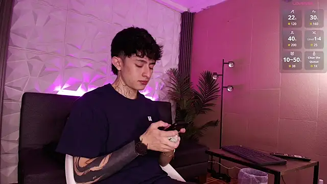 troy rouge online show from 12/02/25, 07:31