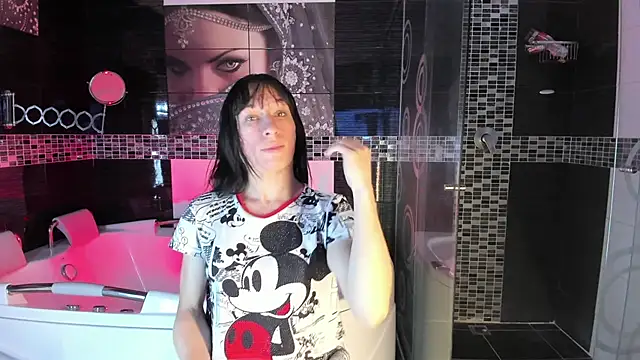 Small Hot19 online show from 10/15/25, 11:10