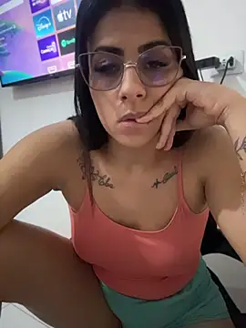 Snapshot of jheicylli chatting on 06/28/26, 04:13 jheicylli online show from 06/28/26, 04:13