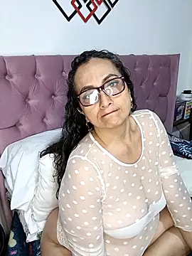 AlessandraLeroy online show from 09/12/25, 03:06