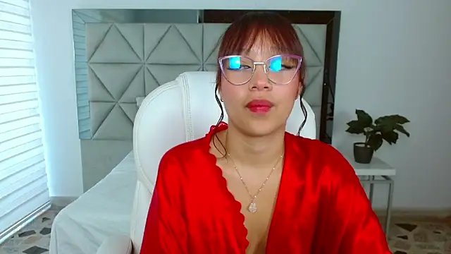 Snapshot of sharon_rosse__ chatting on 03/11/25, 12:28 sharon rosse   online show from 03/11/25, 12:28