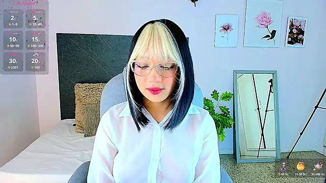 Snapshot of sharon_rosse__ chatting on 09/24/25, 12:08 sharon rosse   online show from 09/24/25, 12:08