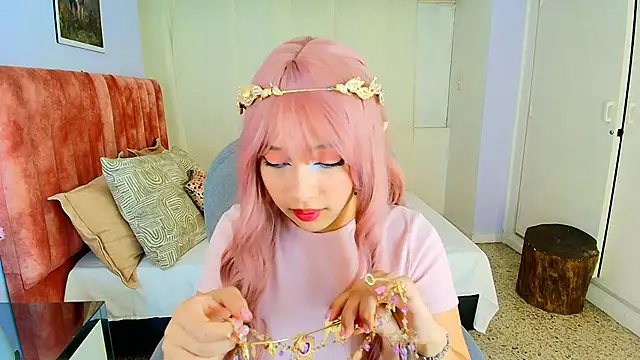 Snapshot of sharon_rosse__ chatting on 10/31/25, 07:37 sharon rosse   online show from 10/31/25, 07:37