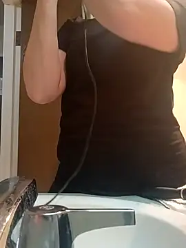 KITTYBOOBOOFUXX online show from 11/18/25, 03:12