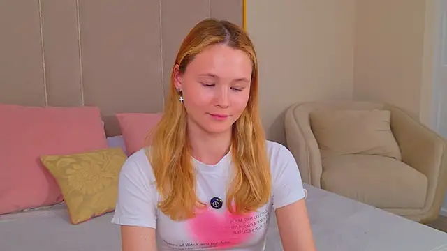 Snapshot of AmeliRoyse chatting on 06/04/26, 05:08 AmeliRoyse online show from 06/04/26, 05:08