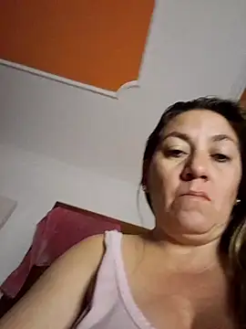 Luna-nevada online show from 11/08/25, 04:12