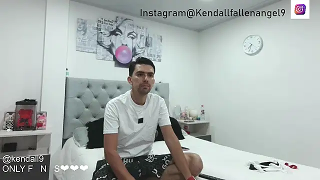 kendallblue  online show from 03/29/26, 12:32