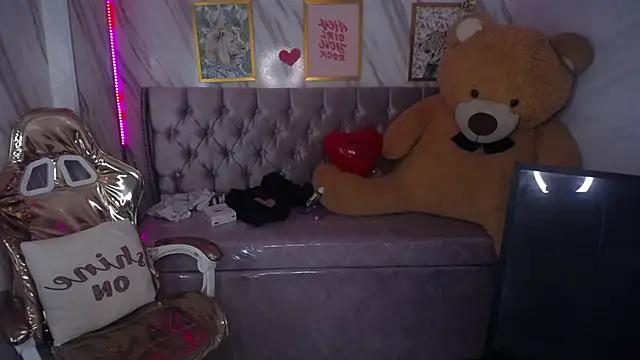  wendy b online show from 03/14/25, 07:34