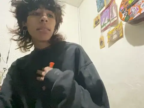 kirito kun online show from 03/19/26, 04:44