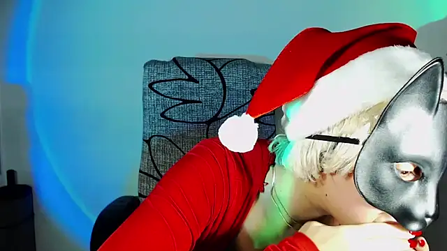 Hannah Kiim online show from 12/20/25, 09:44