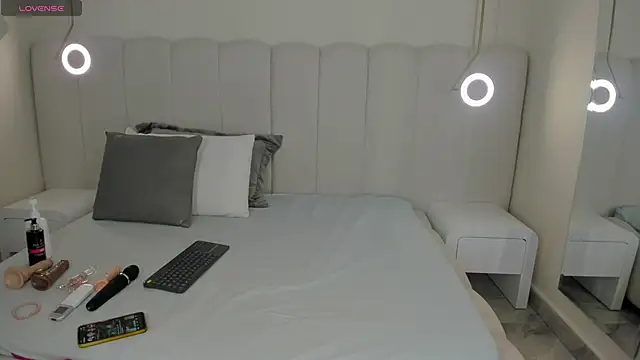 riri candy online show from 10/15/25, 04:01