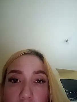 sara crushx online show from 03/23/25, 08:48