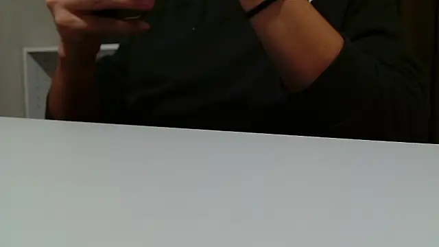 Snapshot of Stretch-man chatting on 11/09/25, 04:33 Stretch-man online show from 11/09/25, 04:33