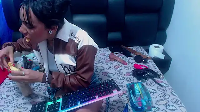 XxxReinaSexyBodyxxX777 online show from 09/26/25, 01:26