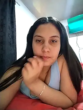 Snapshot of esmeralda_jadees chatting on 04/19/26, 06:10 esmeralda jadees online show from 04/19/26, 06:10