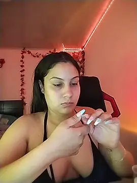 Snapshot of esmeralda_jadees chatting on 05/21/26, 08:27 esmeralda jadees online show from 05/21/26, 08:27