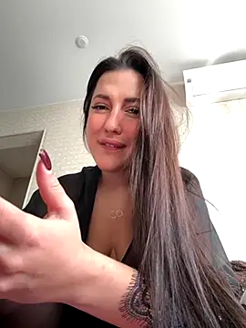 Snapshot of AleksandraRich chatting on 10/22/25, 02:12 AleksandraRich online show from 10/22/25, 02:12