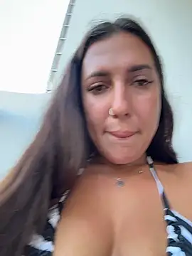 Snapshot of AleksandraRich chatting on 03/02/26, 01:41 AleksandraRich online show from 03/02/26, 01:41