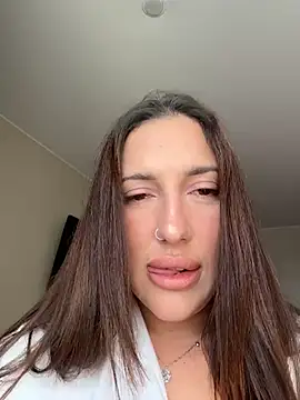 Snapshot of AleksandraRich chatting on 04/20/26, 02:03 AleksandraRich online show from 04/20/26, 02:03