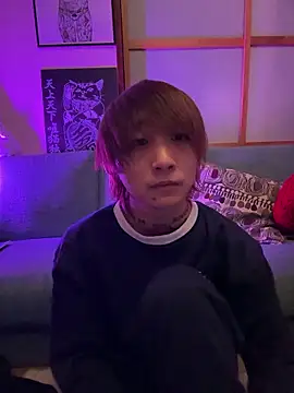 Snapshot of ryokunero chatting on 11/30/25, 10:52 ryokunero online show from 11/30/25, 10:52