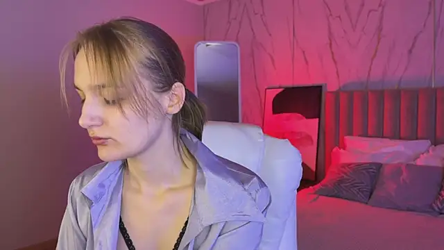  Vikky Moon  online show from 10/08/25, 01:14