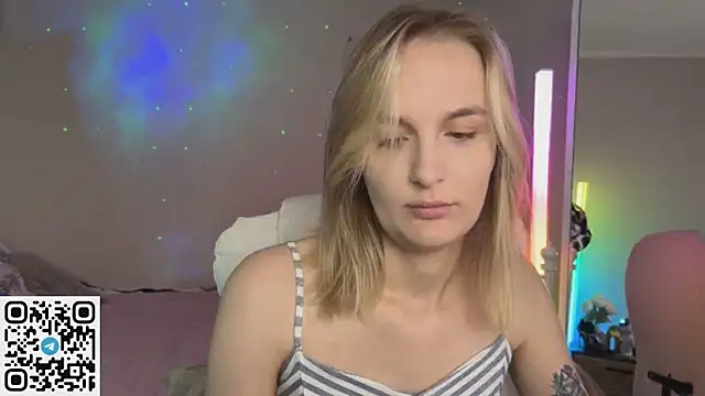  Vikky Moon  online show from 07/02/26, 12:54