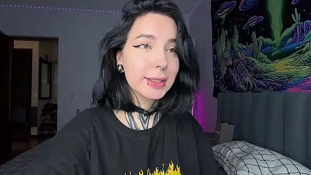 Snapshot of yourvodka chatting on 10/08/25, 07:39 yourvodka online show from 10/08/25, 07:39