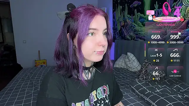 Snapshot of yourvodka chatting on 11/13/25, 12:37 yourvodka online show from 11/13/25, 12:37