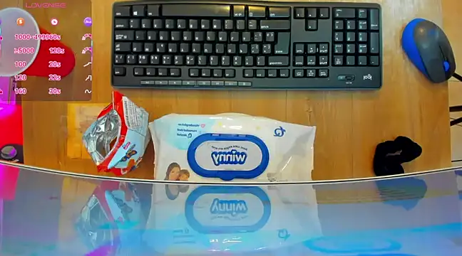 Snapshot of _LiilyWong chatting on 03/20/25, 11:56 LiilyWong online show from 03/20/25, 11:56