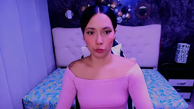 Snapshot of _LiilyWong chatting on 09/21/25, 05:42 LiilyWong online show from 09/21/25, 05:42