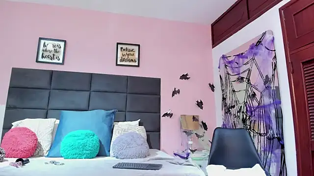 SophiaQueens online show from 11/01/25, 11:29