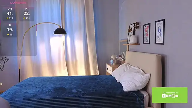 Snapshot of blue_fog chatting on 10/21/25, 08:15 blue fog online show from 10/21/25, 08:15