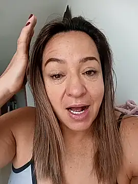 weet Evans    online show from 10/17/25, 06:54