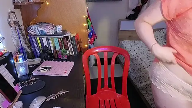 ValkaBlue online show from 10/05/25, 02:10