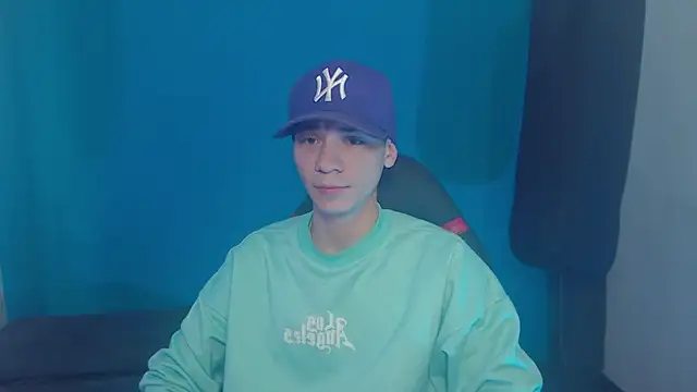 Snapshot of Burperking420_ chatting on 03/12/25, 05:49 Burperking420 online show from 03/12/25, 05:49