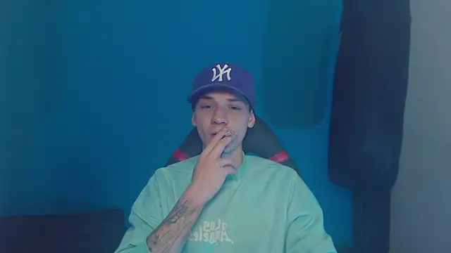 Snapshot of Burperking420_ chatting on 03/15/25, 09:05 Burperking420 online show from 03/15/25, 09:05