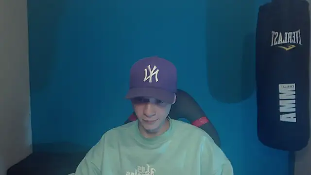 Snapshot of Burperking420_ chatting on 09/08/25, 07:35 Burperking420 online show from 09/08/25, 07:35