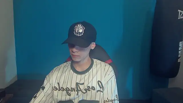 Snapshot of Burperking420_ chatting on 10/17/25, 07:16 Burperking420 online show from 10/17/25, 07:16