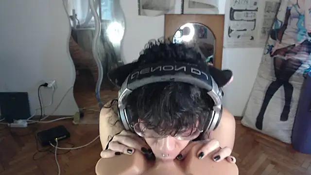Snapshot of PainPrince69 chatting on 05/18/26, 04:07 PainPrince69 online show from 05/18/26, 04:07