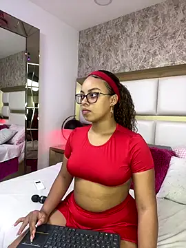 AlesiaCooper online show from 10/02/25, 08:05