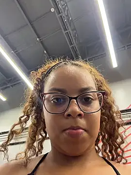 Snapshot of AlesiaCooper chatting on 03/21/26, 07:28 AlesiaCooper online show from 03/21/26, 07:28