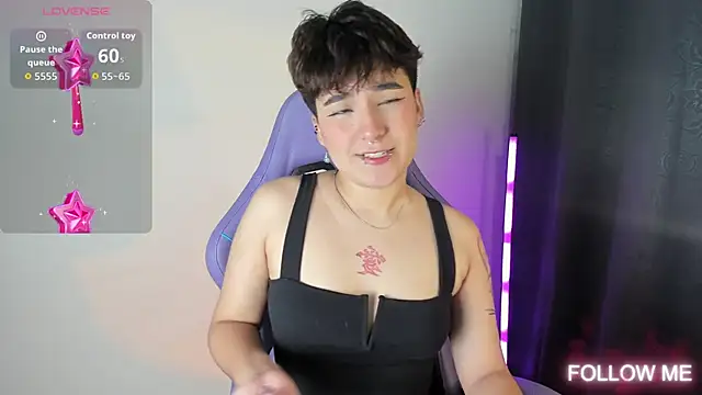 emma cute7 online show from 11/22/25, 02:21