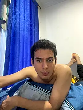 Thiagobb7 online show from 10/24/25, 10:17